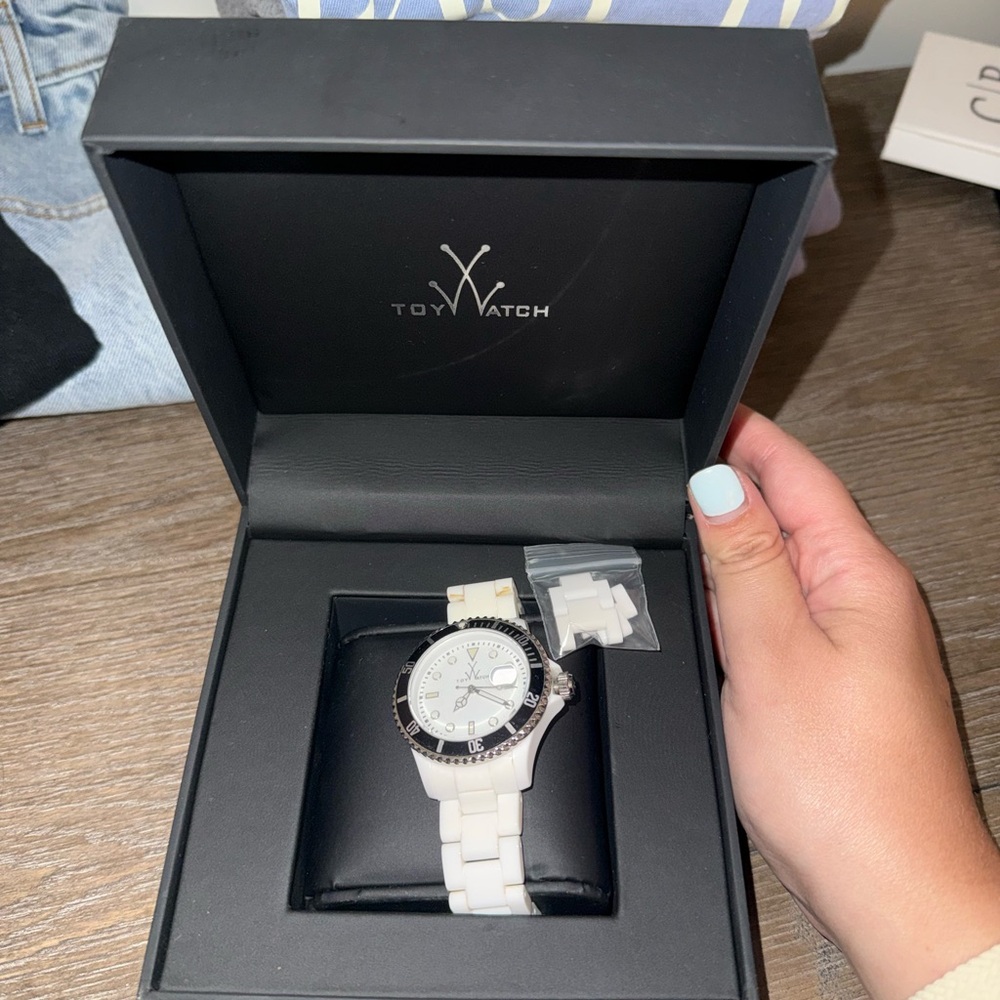 NEVER USED ToyWatch White Ceramic Diver-Style Watch with Black Bezel